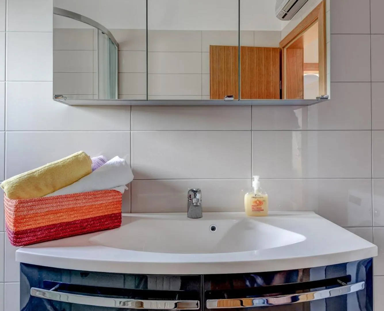 Spacious Apartment Near The Sea Zadar Croatia