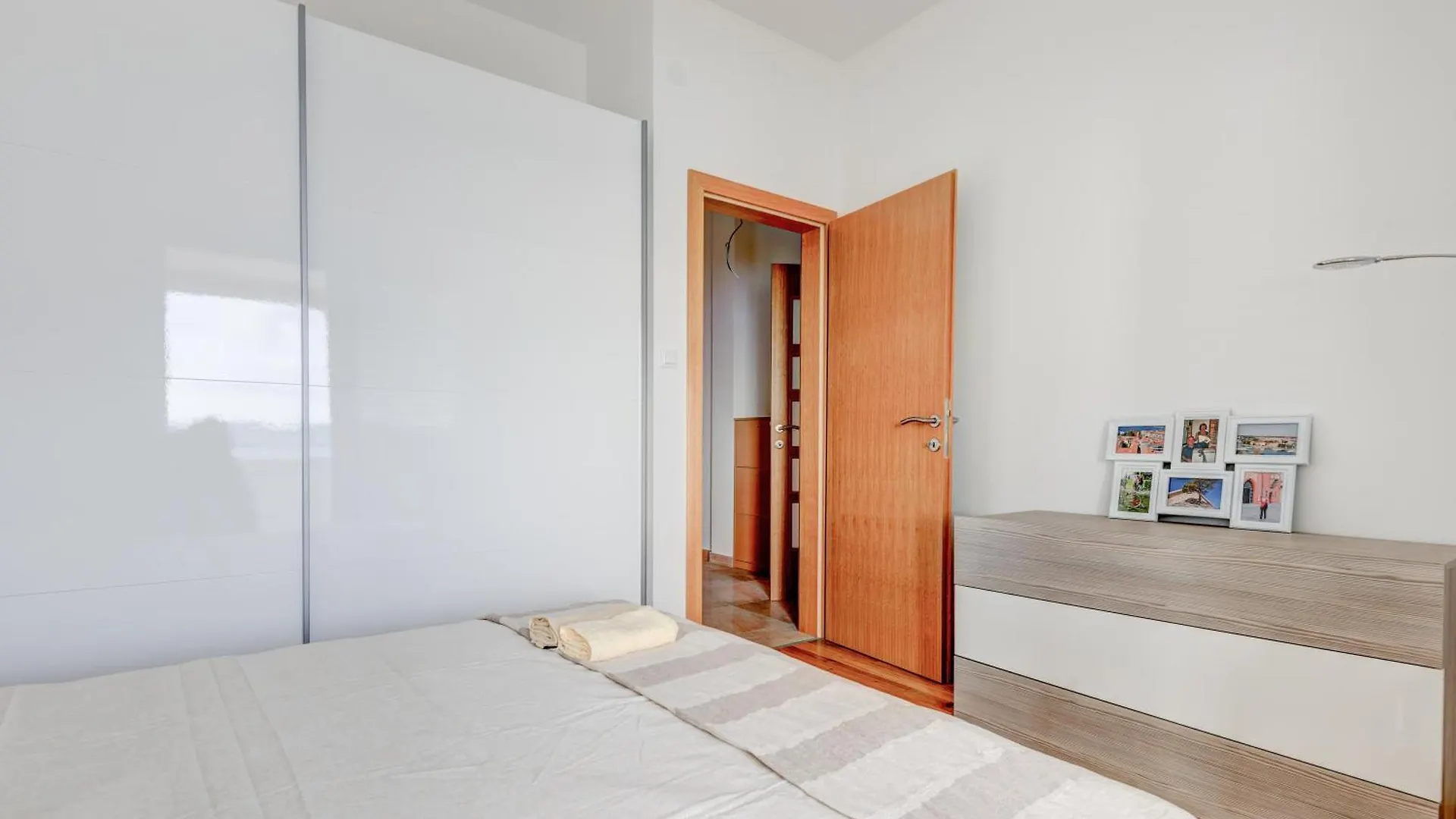 Spacious Apartment Near The Sea Zadar