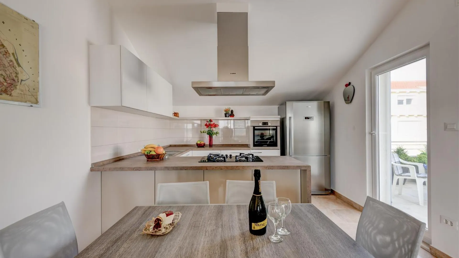 Spacious Apartment Near The Sea Zadar